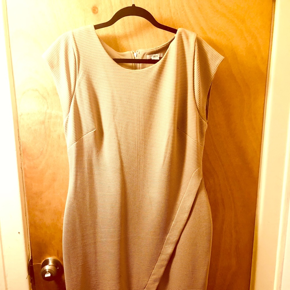 Bar lll Tan Midi